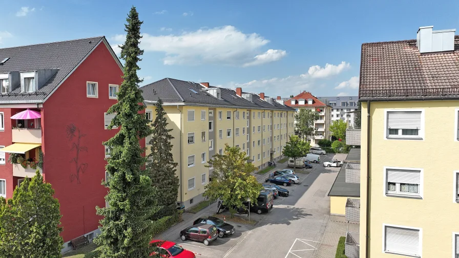 Schöne Wohnanlage - Wohnung kaufen in München - Ideale 4-Zimmer-Wohnung in TOP-Lage