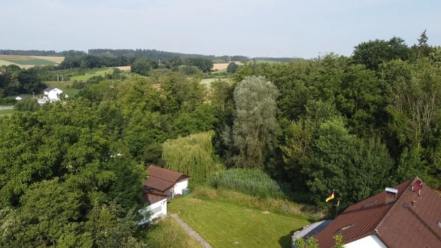 Panoramablick vom Haus ins Tal