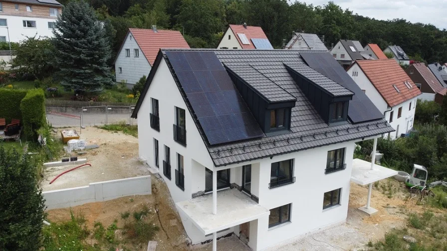 Aussenansicht - Haus kaufen in Essenbach - Neubau Doppelhaushälfte mit Einliegerwohnung und gigantischem Panoramablick