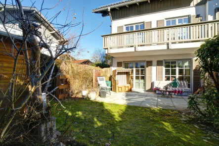 Gartenansicht - Haus kaufen in Garmisch-Partenkirchen - Urlaubslandschaft vor der Haustüre