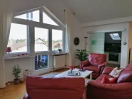 Wohnzimmer mit Zugang Balkon