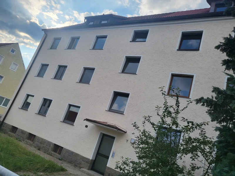 Gepflegte Wohnanlage - Wohnung kaufen in Neunburg - Sehr schön geschnittene Wohnung in exponierter Lage von Neunburg v.W. - Zum attraktiven Preis! Frei!