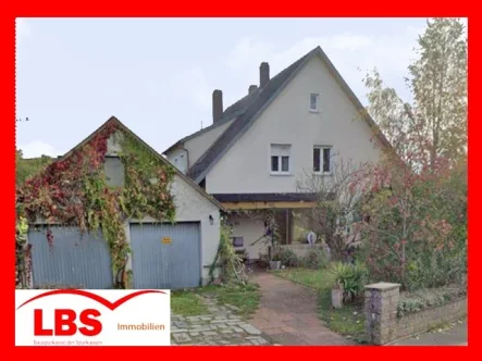 Hausansicht - Haus kaufen in Poppenricht - "IHR NEUES FAMILIENDOMIZIL"!