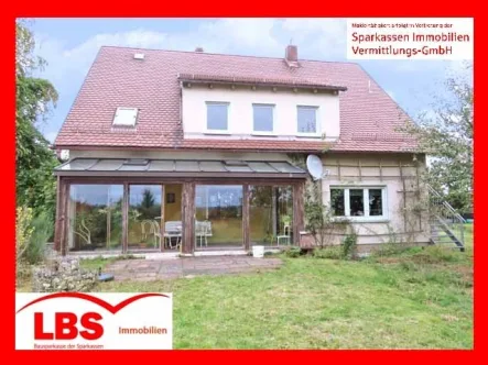 Außenansicht - Haus kaufen in Poppenricht - "IHR NEUES FAMILIENDOMIZIL"!