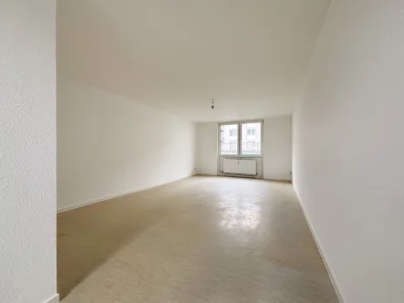 Wohnen - Wohnung kaufen in Würzburg - Ein-Zimmer-Appartement . BEZUGSFREI und RENOVIERT in Würzburg/Lengfeld