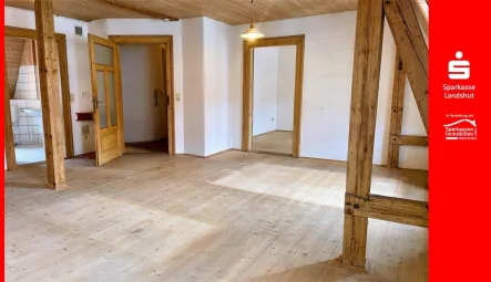 Scoutbild - Wohnung kaufen in Landshut - Exklusives Altbaujuwel mit Blick auf die Martinskirche und direkter Nähe zur Altstadt