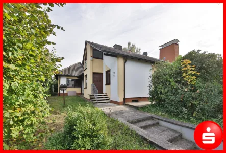 Außenansicht - Haus kaufen in Fürth - Einfamilienhaus in Fürth-Unterfarrnbach