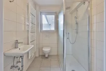WC und Dusche 16a
