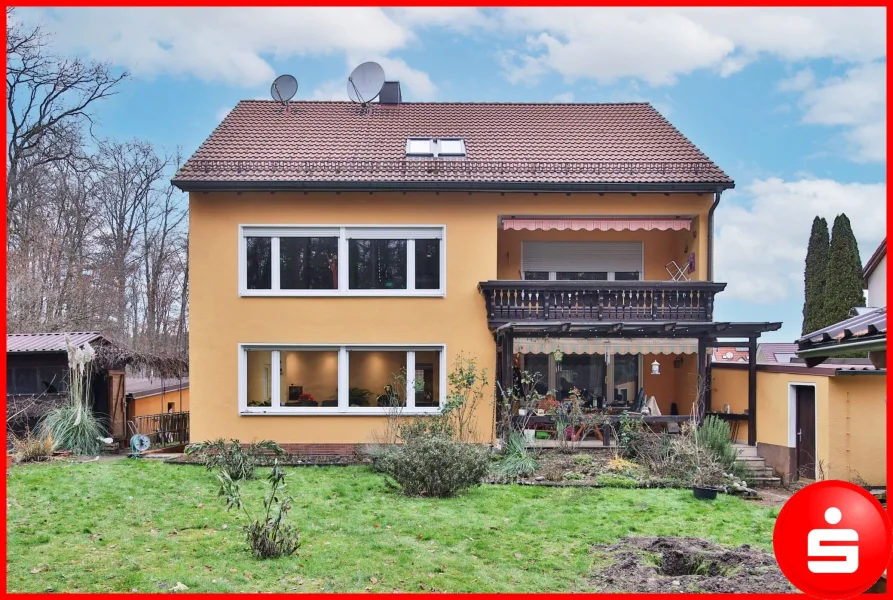 Titelbild - Haus kaufen in Fürth - Vielseitige Möglichkeiten in Fürth-Dambach: Großzügiges 2-3 FH mit schönem Garten