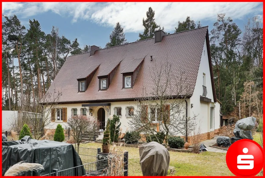 Titelbild - Haus kaufen in Schwabach - Haus im Haus! Vielseitige Möglichkeiten in Schwabach-Schwarzach mit rießigem Grundstück und Waldfläche!