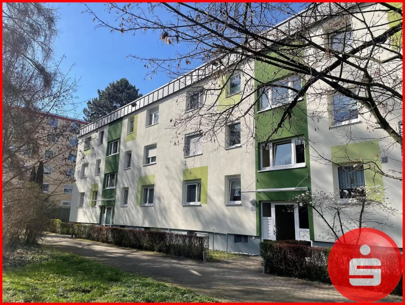 Außenansicht Vorderseite - Wohnung kaufen in Nürnberg - Sonnige 3-Zimmer-Wohnung mit großem Balkon in Röthenbach b. Schw.