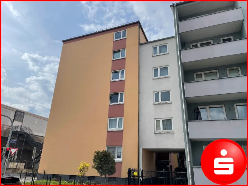 Vorderansicht - Wohnung kaufen in Nürnberg - 3-Zimmer-in Muggenhof incl. Garage