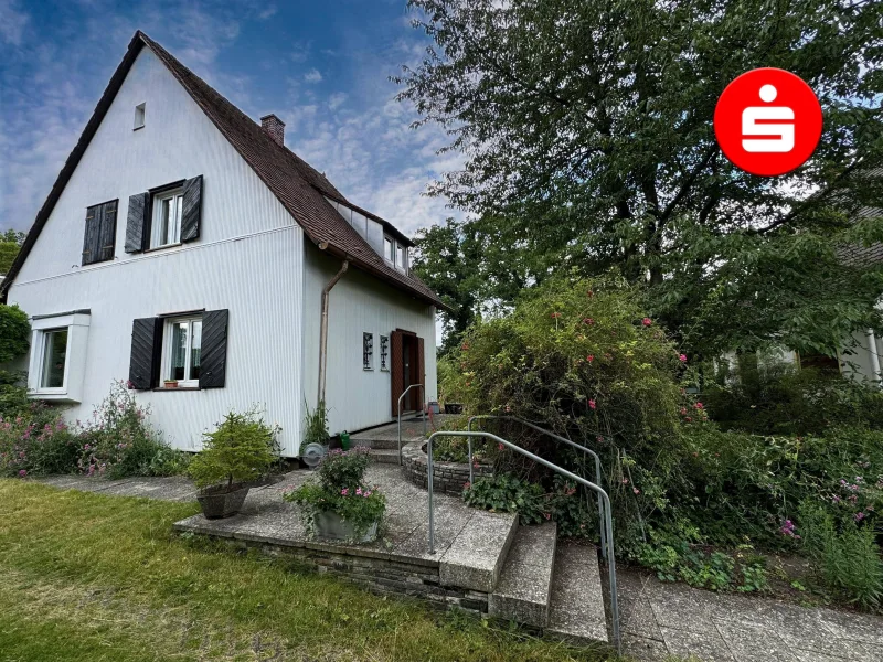 Titelbild - Haus kaufen in Nürnberg - Wenn Sie das Besondere suchen! Großzügiges Anwesen mit vielen Möglichkeiten in bester Lage von Nürnberg Mögeldorf