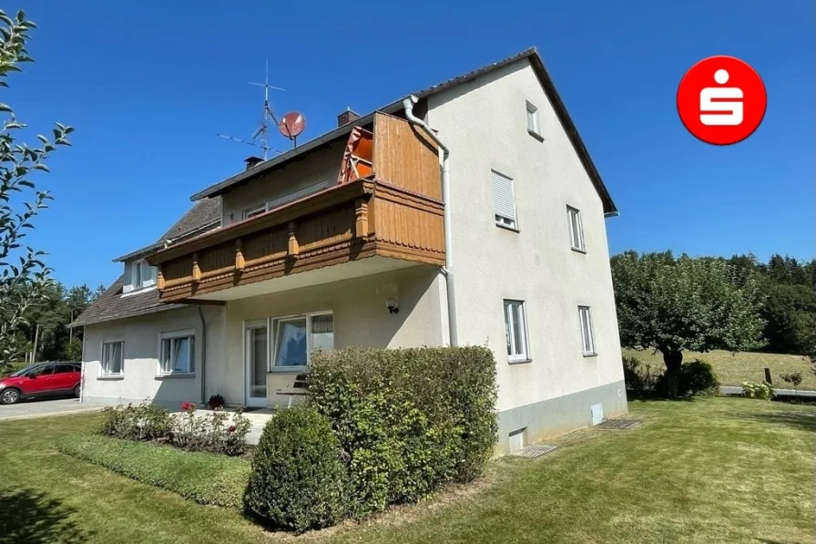 Hausansicht Süd-Ost - Haus kaufen in Hartenstein - Vielseitiges Zweifamilienhaus in Hartenstein - OT Höflas