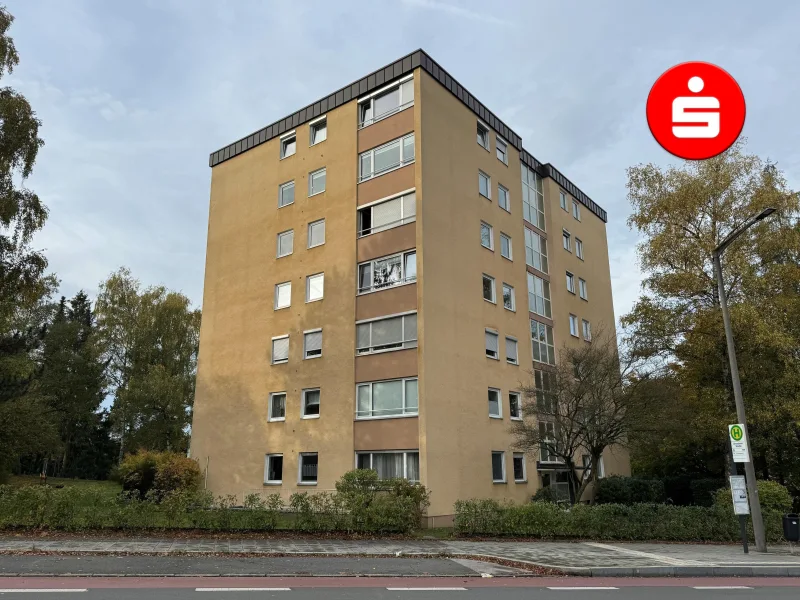 Titelbild - Wohnung kaufen in Nürnberg - 3-Zimmer-Wohnung mit Süd-Loggia in Erlenstegen