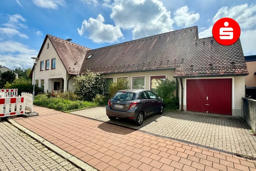 Ansicht - Büro/Praxis kaufen in Röthenbach - Ehemalige Sparkassenfiliale in Röthenbach/Pegnitz