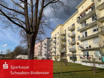 Außenansicht - Wohnung kaufen in Augsburg - Gepflegte 3-Zimmer-Wohnung zur Eigennutzung oder Kapitalanlage! 