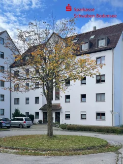 Gebäudeansicht - Wohnung kaufen in Friedberg - 2 ZKB/Balkon - Wohnen in Friedberg