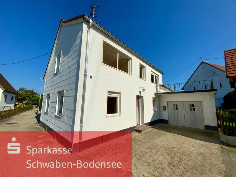 Außenansicht - Haus kaufen in Babenhausen - Kleines Haus mit idyllischer Lage!