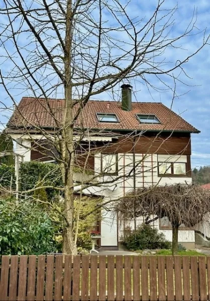 Außenansicht - Süd - Haus kaufen in Neusäß - Einfamilienhaus in ruhiger Lage - mit zusätzlicher Einliegerwohnung