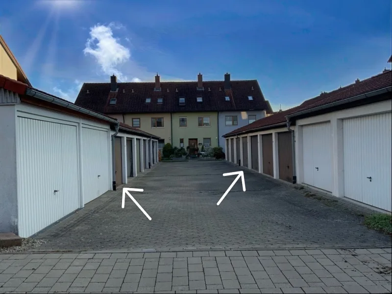 Garagenhof mit 2 Garagen