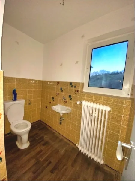 1.OG - Wohnung 2 - Toilette