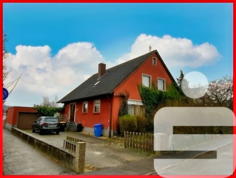 Startbild - Haus kaufen in Bad Windsheim - Geräumiges Einfamilienhaus mit großem Garten wartet auf Sie