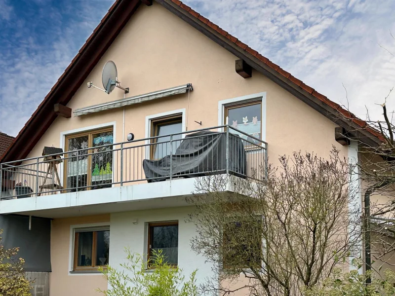 Blick zum Balkon - Wohnung kaufen in Bad Abbach - Wohnung in Bad Abbach