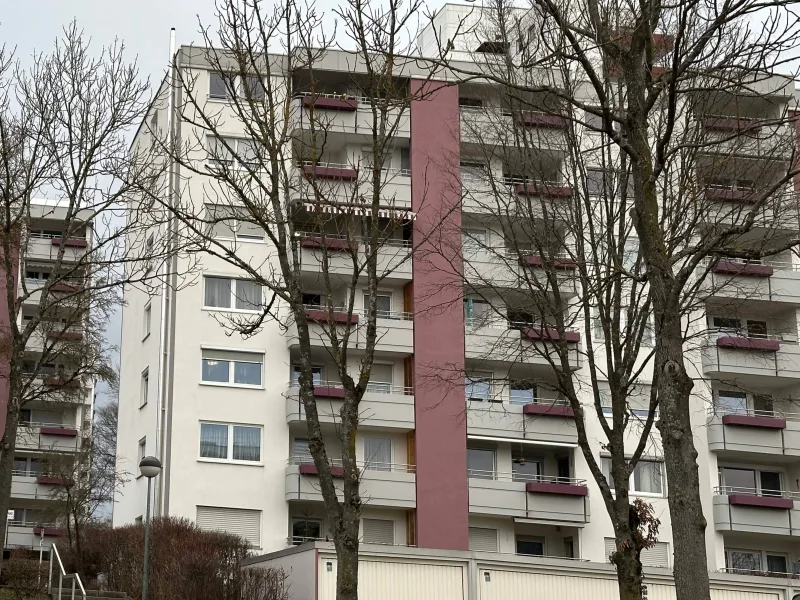 Blick zu den Balkonen - Wohnung kaufen in Regensburg - Wohnung in Regensburg