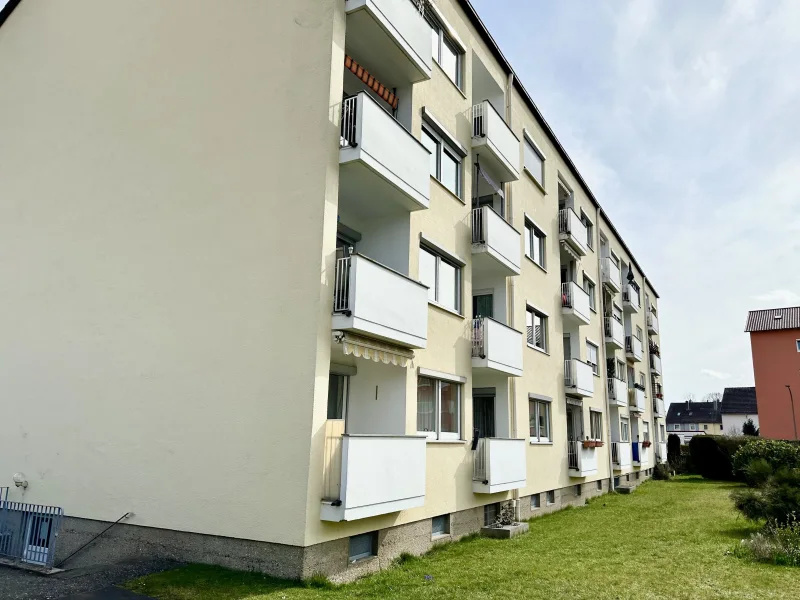 Schöner Westbalkon - Wohnung kaufen in Neutraubling - Wohnung in Neutraubling