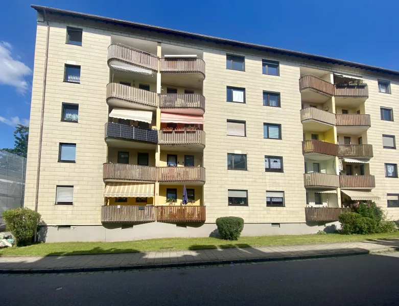 Hausansicht - Wohnung kaufen in Regensburg - Wohnung in Regensburg