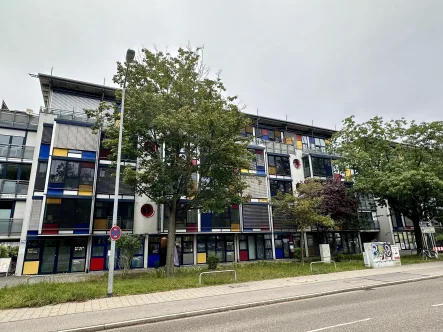 Hausansicht - Wohnung kaufen in Regensburg - Kompakte 2-Zimmer-Wohnung in Regensburg-West