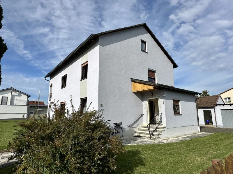 Ansicht - Haus kaufen in Regenstauf - Eigennutzung oder Vermietung ?