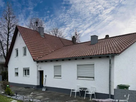 Ansicht - Haus kaufen in Regensburg - Handwerker - Sanierer aufgepasst !