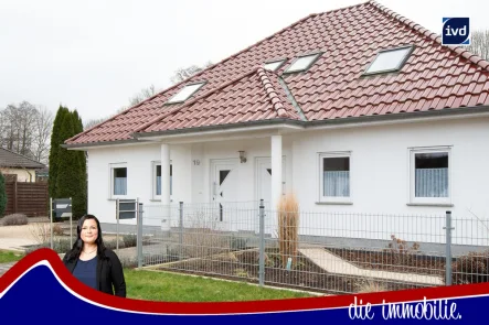Titelbild - Haus kaufen in Möckern - ***energieffiziente Doppelhaushälfte mit großem Garten - unverbaubarer Blick***