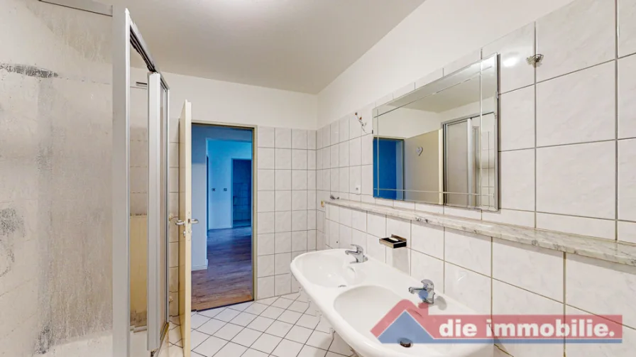 Badezimmer 1