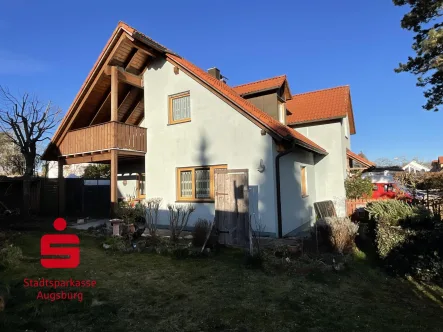 Außenansicht - Haus kaufen in Friedberg - Zweifamilienhaus in ruhiger Lage in Friedberg-Ost