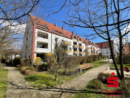 Außenansicht - Wohnung kaufen in Königsbrunn - gepflegte 3-Zimmer-Maisonette