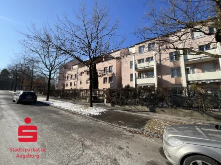 Außenansicht - Wohnung kaufen in Neusäß - vermietete 2-Zimmer-Wohnung in guter Lage