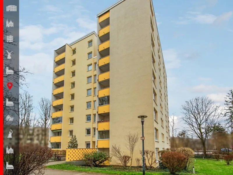 Hausansicht - Wohnung kaufen in München - Ideal geschnittene 3-Zimmer-Wohnung in der 8. Etage mit großartigem Bergblick