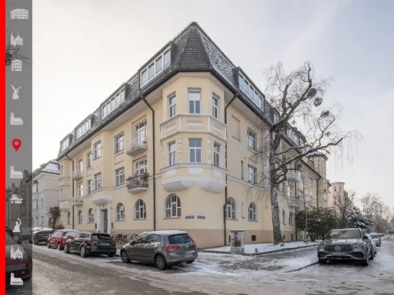 Hausansicht - Haus kaufen in München - Edles Wohnungspaket mit Vorkaufsrecht auf das gesamte Haus nahe des Nymphenburger Schlosses