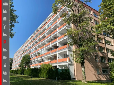 Objektansicht - Wohnung kaufen in München - Bezugsfreie 3-Zimmer-Wohnung auf oberster Etage, im TOP Zustand und mit Weitblick über Südpark