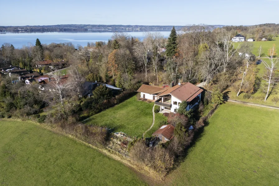 Unweit des Starnberger Sees - Haus kaufen in Münsing - Idyllische Randlage mit unverbaubarem Blick, Alpenpanorama und Seenähe 