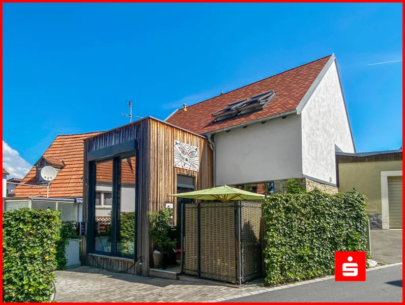  - Haus kaufen in Höchberg - Bezaubernd, modern, sehr individuell