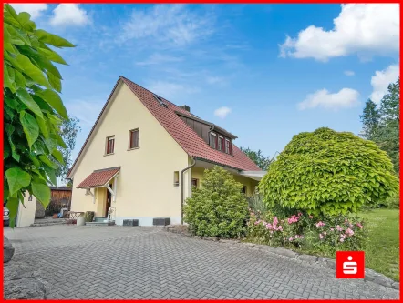 Hausansicht - Haus kaufen in Iphofen - Familientraum in toller Lage 