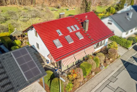 Außenansicht - Haus kaufen in Glattbach - Naturnahes, großzügiges Wohnen in Glattbach