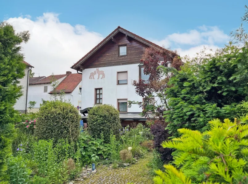 Außenansicht - Haus kaufen in Haibach - Sehr gepflegt und (fast) einzugsbereit