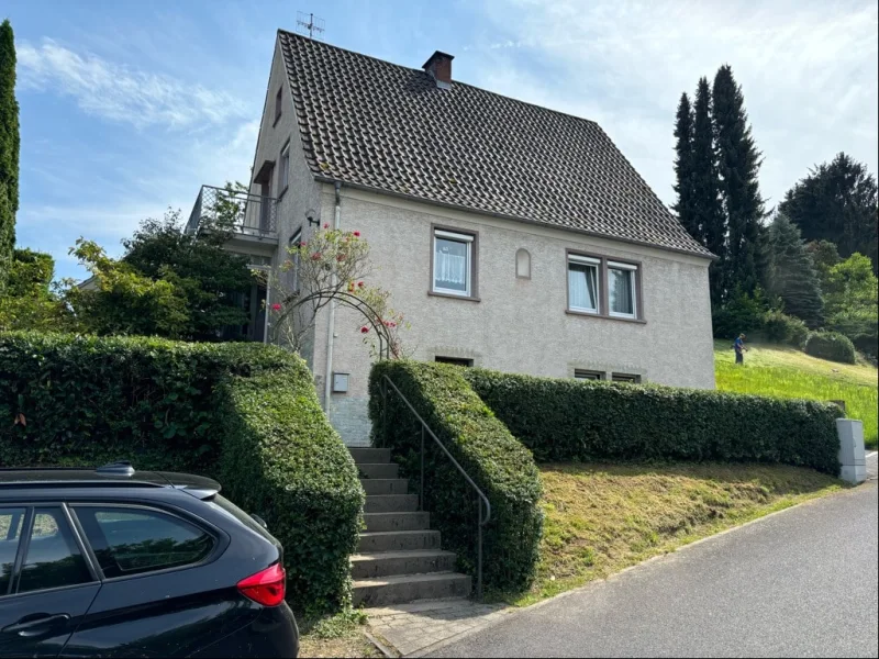 Außenansicht - Haus kaufen in Mömbris - Hier wartet Ihr neues Zuhause