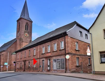 Außenansicht - Haus kaufen in Kirchzell - Wohn- und Geschäftshaus im Herzen von Kirchzell