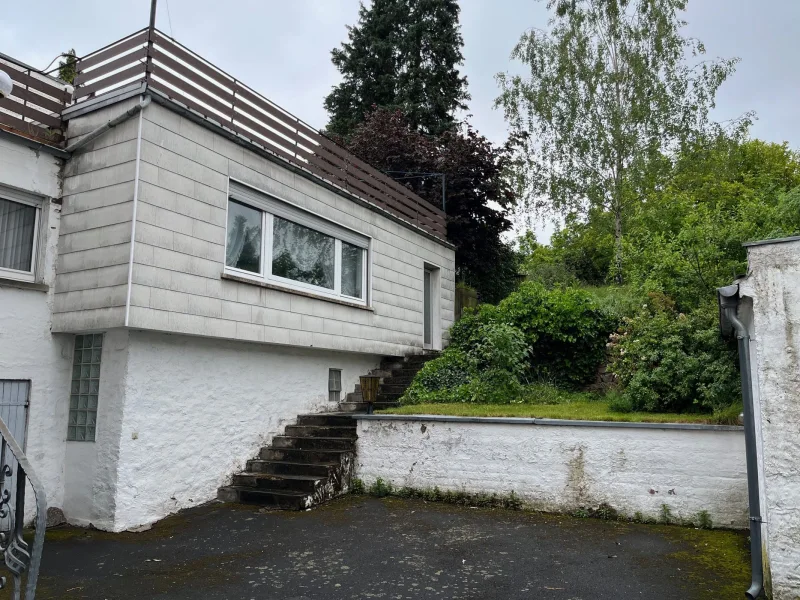 Hofansicht Anbau mit Dachterrasse